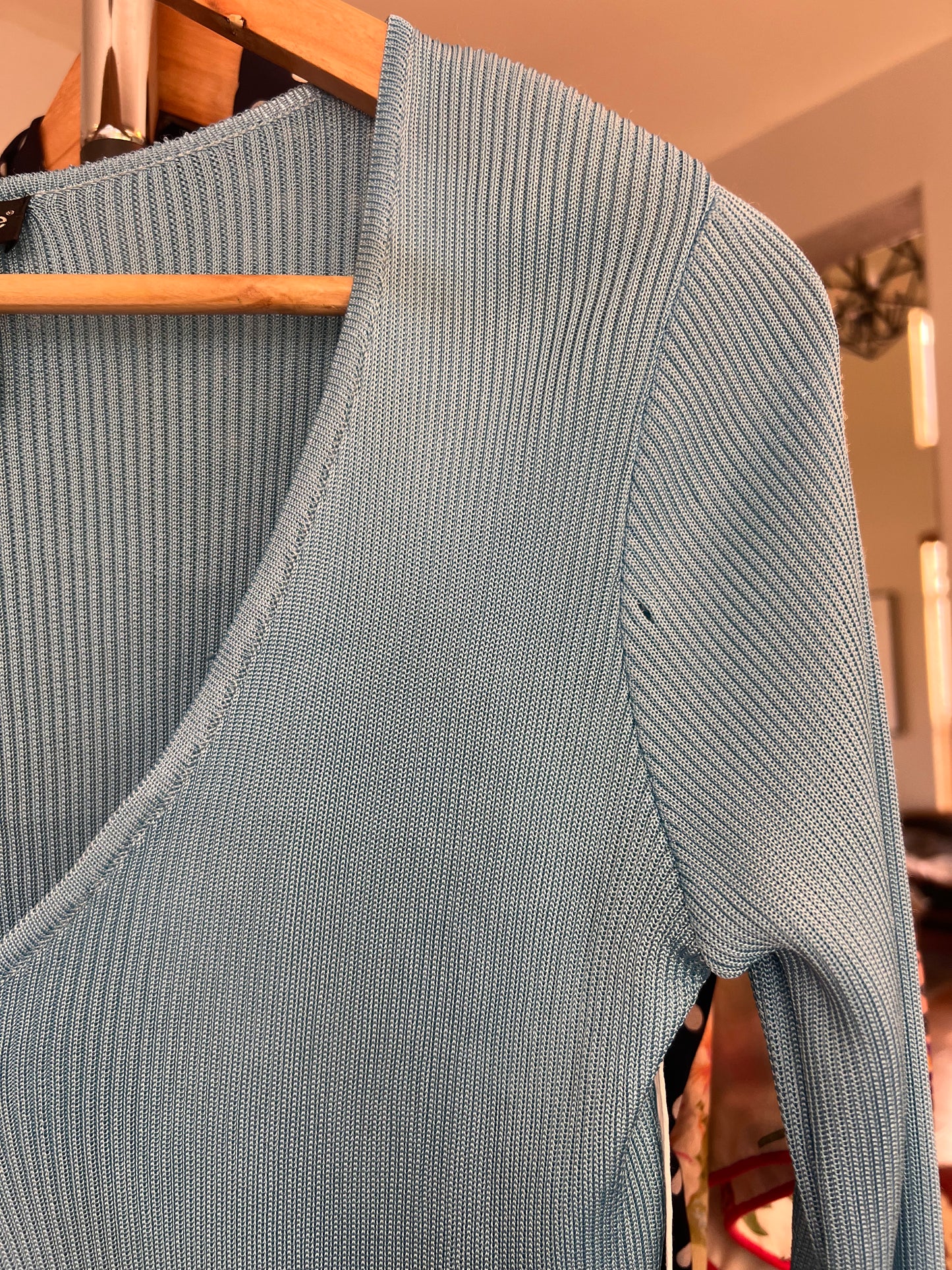 Pre-loved Ice Blue Cardigan, Sz Medium
